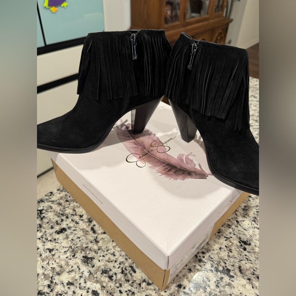 Jessica Simpson Booties - Picture 4 of 9